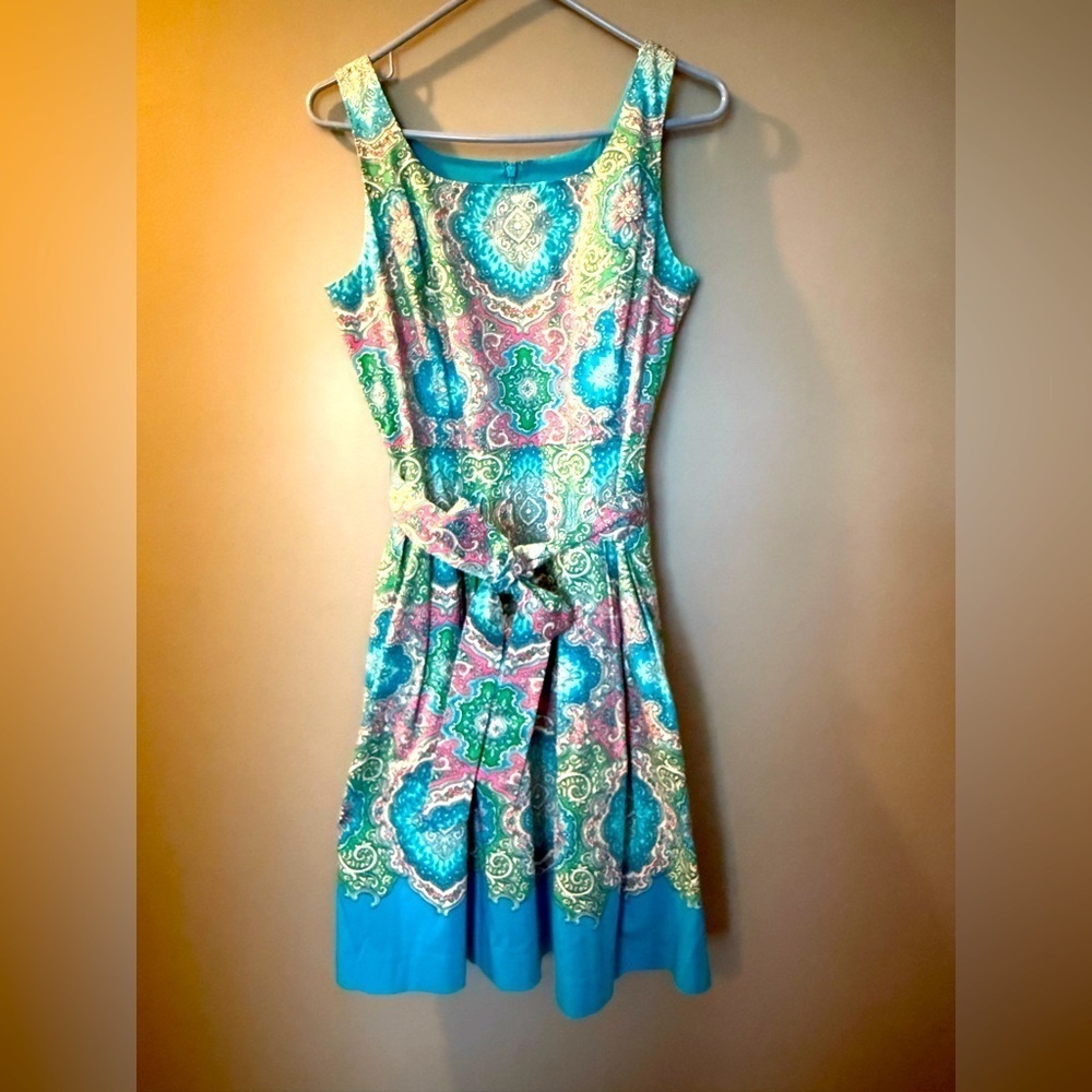 Talbots RETRO PAISLEY FIT-AND-FLARE DRESS Women's Sz 8p 18" PTP‎ MIDI